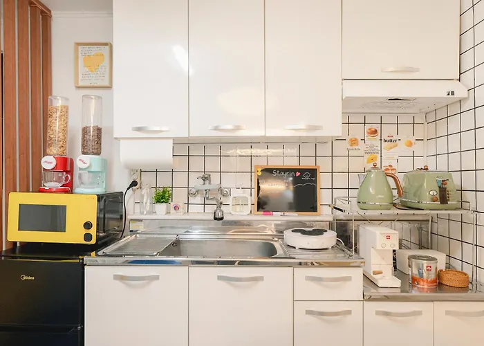 Near Lotte World, Kspo Dome, Coex, Olympic Park, 2 Rooms, 1 Queen Beds, 2single Bed, 4 People 아파트 *